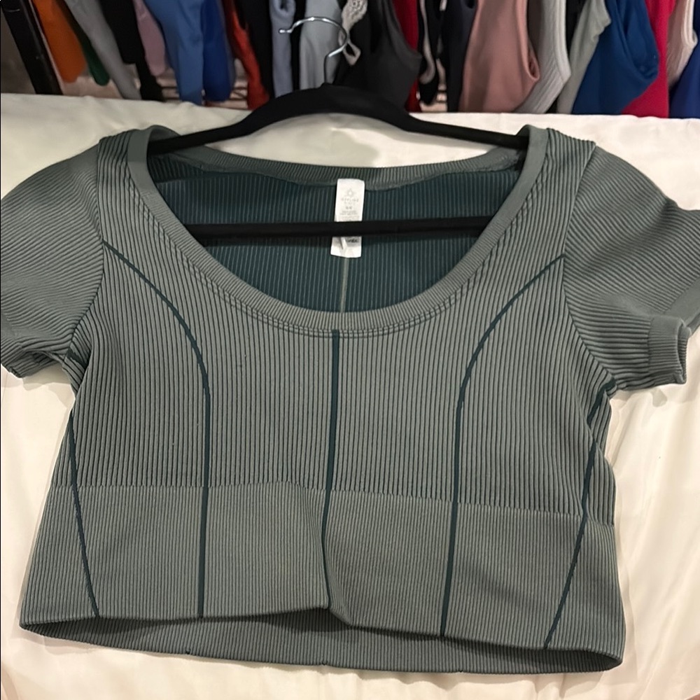 Aerie seamless ribbed cropped athletic top - size medium - green